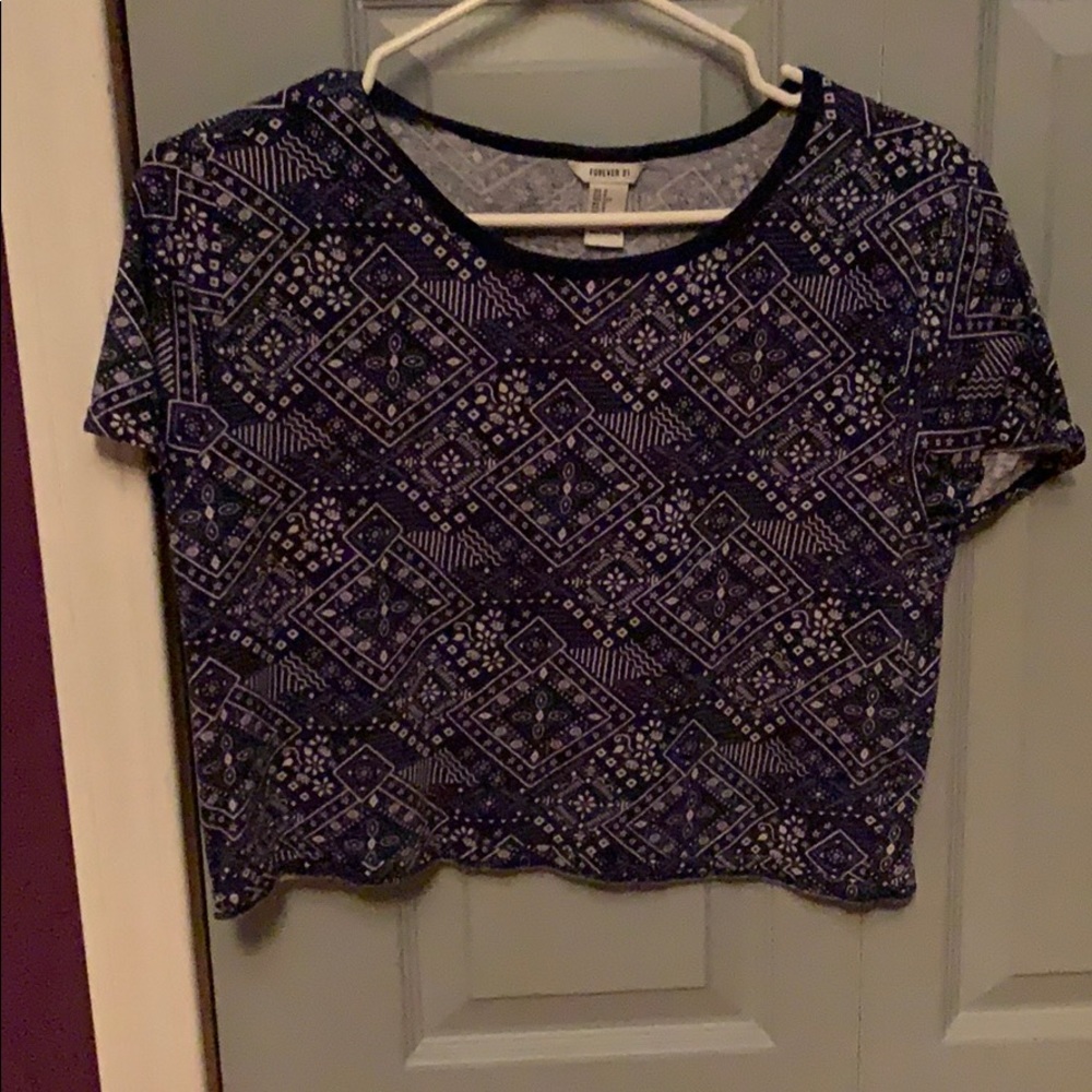Crop top